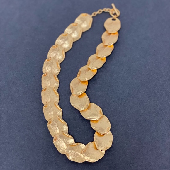 Gold Rounds with folded edges Necklace - Picture 5 of 5